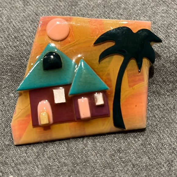 Lucinda Jewelry - Tropical House Pin by Lucinda